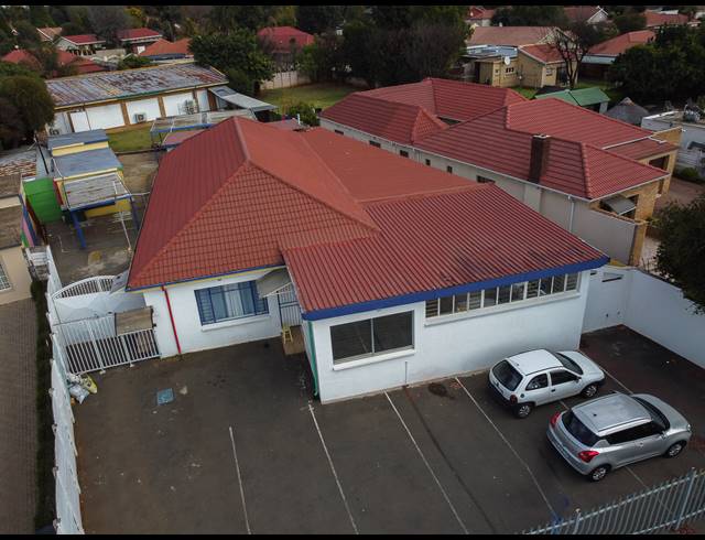 600M² BUILDING FOR SALE IN HURLYVALE